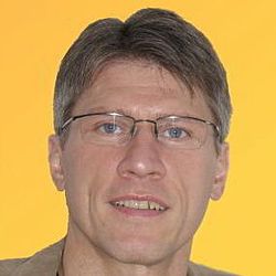 Robert Wallach