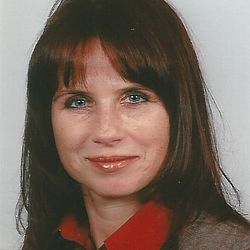 Helli Uusvel