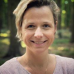 Christina Regenbogen