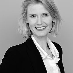 Christina Falk